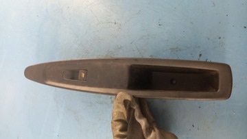 фото thumb №1, Перемикач скла праві перед citroen c4 07r hb