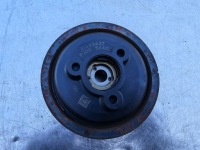 фото thumb №1, Volvo v40 колесо розподільного валу зубчасте 31480437 2,0t v90