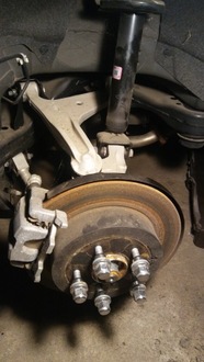 фото thumb №7, Суппорт тормозной q50 3.0 17r.stan jak новый, тормозные колодки