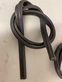 фото thumb №1, Audi q8 tdi 4m8854543b прокладка дахова панорами