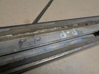 фото thumb №11, Молдинг правий перед з хром vw phaeton 02-10 lr6v зелений