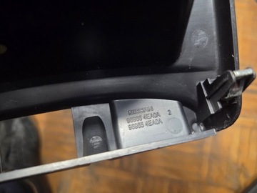 фото thumb №8, Крепления na кружки w консоли средней nissan qashqai j11 969664ea0a 969654ea