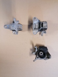 фото thumb №1, Honda civic ix 12-16r 1.8 кронштейн подушка двигателя
