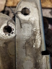 фото thumb №8, Vw golf v plus петли капот комплект