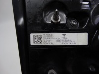 Tesla model 3 17-23 фара задня правий led w кришці  1502089-00-c оригінальна Оригінал, фото thumb