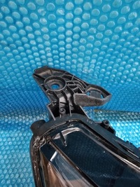 фото thumb №5, Peugeot 2008 2 лампа передняя правая