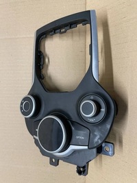 фото thumb №3, Alfa romeo giulia панель управление навигации радио