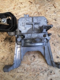 фото thumb №6, Mercedes glb w247 кронштейн подушка двигуна a1772402000 a1772402600