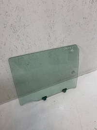 фото thumb №1, Nissan juke f15 стекло дверь левый задняя