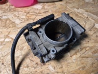 фото thumb №1, Дросельна заслінка 2.4 бензин volvo s60 v70 ii xc70 s80 8644347