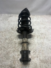 фото thumb №1, Peugeot 3008 ii амортизатор лівий перед 1.6 thp гібрид 983688098