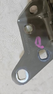 Петля крышки задний  задний mercedes cle 236 c236 правый Недорого, фото thumb