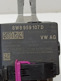 Porsche taycan 9j1 усилитель аудио 8w8959107d 9j1035243e Недорого, фото thumb