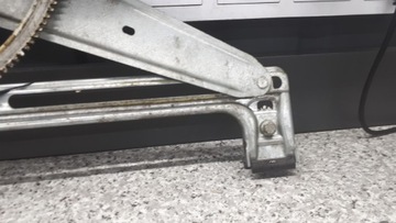 фото thumb №9, E521f механізм скла правий перед ford focus mk2