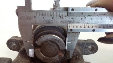 фото thumb №7, Суппорт тормозной правый зад citroen c4 9635313780