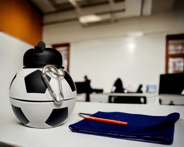 KRONOS Бутылка для воды Складная футбольная бутылка Pitch Ball 1000 мл