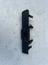 фото thumb №1, Peugeot 508 i кнопка открывания крышки 96661584xt