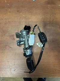 фото thumb №1, Hyundai i10 ii 2013-замок зажигания + ключ