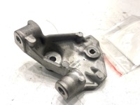 фото thumb №1, Кронштейн насоса уприскування dacia duster 168130812r