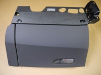 фото thumb №1, Audi q7 4m бардачок пассажира 4m1857035d