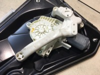 фото thumb №3, Подъемник стекло правый задняя discovery iii 994729