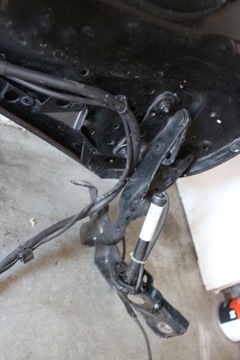 фото thumb №9, Капот петлі патрони перед mercedes w156 gla 191 2013-2017