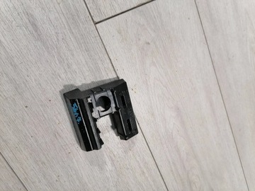 фото thumb №7, Taycan кріплення датчик лівий зад 9j0807289