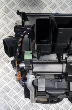 фото thumb №14, Audi q3 83a отопитель 5qe816005h i