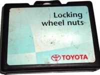Купить Секретки гайки к kół toyota corolla 2001-07r, фото thumb