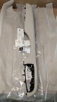 фото thumb №1, Mercedes vito w447 пластик w дверь передние правое a4477271000