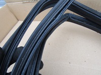 фото thumb №10, 3 mercedes w210 sedan резиновая прокладка крышки багажника