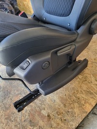 фото thumb №5, Сиденье левый перед opel grandland x 17- полукожа