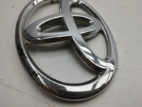 фото thumb №5, Toyota yaris значок na задняя крышка 2012