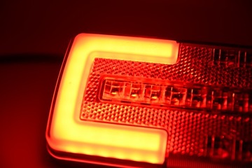 2x светодиодные задние комбинированные фонари NEON LED прицепа