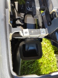 фото thumb №4, Volvo s60 13- панель консоль капот uk