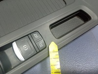 фото thumb №10, Renault megane iv рамка захист тунель середнього 3347001ind