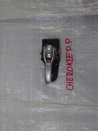 фото thumb №1, Ручка дверь передние правое jeep cherokee kl
