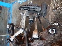 фото thumb №1, Lexus ls 600 ls600h iv левая поворотный кулак задняя задняя рычаг оригинал