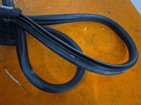 Peugeot 107 05-08 прокладка кришки багажника задній задня Зі Шроту, фото thumb