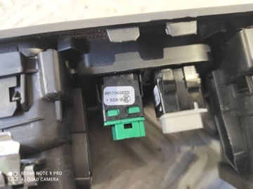 фото thumb №1, Решітка повітропровід середня citroen berlingo iv peugeot partner iv opel combo e