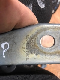 фото thumb №5, Петлі капот audi a4 b7 1.9tdi 05r. anglik