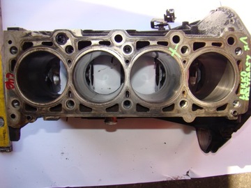 фото thumb №11, Блок двигателя sprinter 906 om 646 2.2 cdi r6460110801 лёгкий царапины