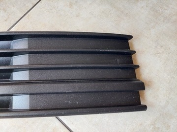 фото thumb №6, Решётка бампера - правая - vw transporter t6