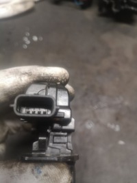 фото thumb №3, Замок задний крышки багажника renault clio iv hb