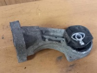 Купить Кронштейн опора renault master opel movano 112214498r, фото thumb