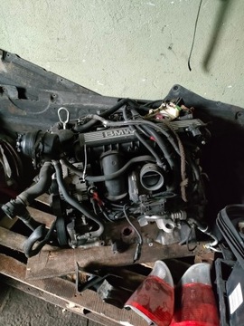 фото thumb №9, Bmw e90 e92 e93 двигатель стойка n53 3.0i 2.8i 2.5i xd 176ty n53b30