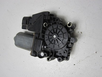 фото thumb №8, Двигунчик скла задній правий audi a4 b5 95r