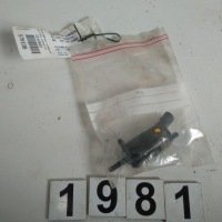 фото thumb №1, Помпа омивача corvette c5 221444914