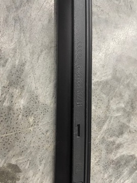 фото thumb №10, Планка скла лобовий sportback a5 8w оригінал