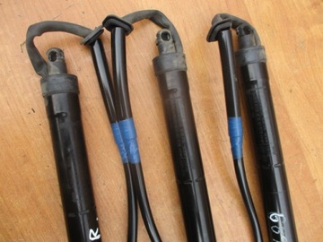 фото thumb №11, Toyota lexus rx450h амортизатор телескоп крышки зад 68920-48030 lh 68920-78021